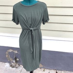 A Pea in The Pod Tie-Waist T-shirt Dress